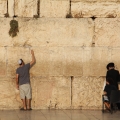 מזכירים לנו בכל שנה מחדש את חורבן הבית