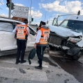 צעירה נפצעה באורח קל בתאונה בצומת 'נחם'